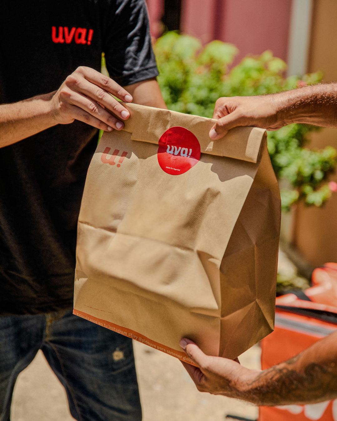 Haz que cada orden hable bien de tu cocina (desde que sale hasta llegar a la puerta de tu cliente)